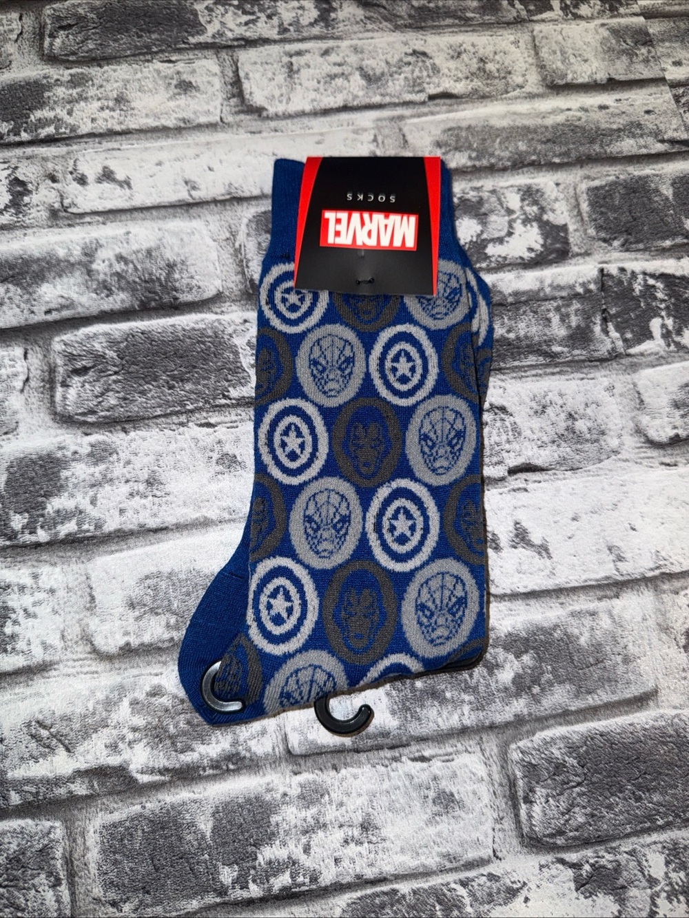 Marvel Comics Avenger SOCKS OSFM Up to Size 6-12 Unisex Superhero Avengers NWT